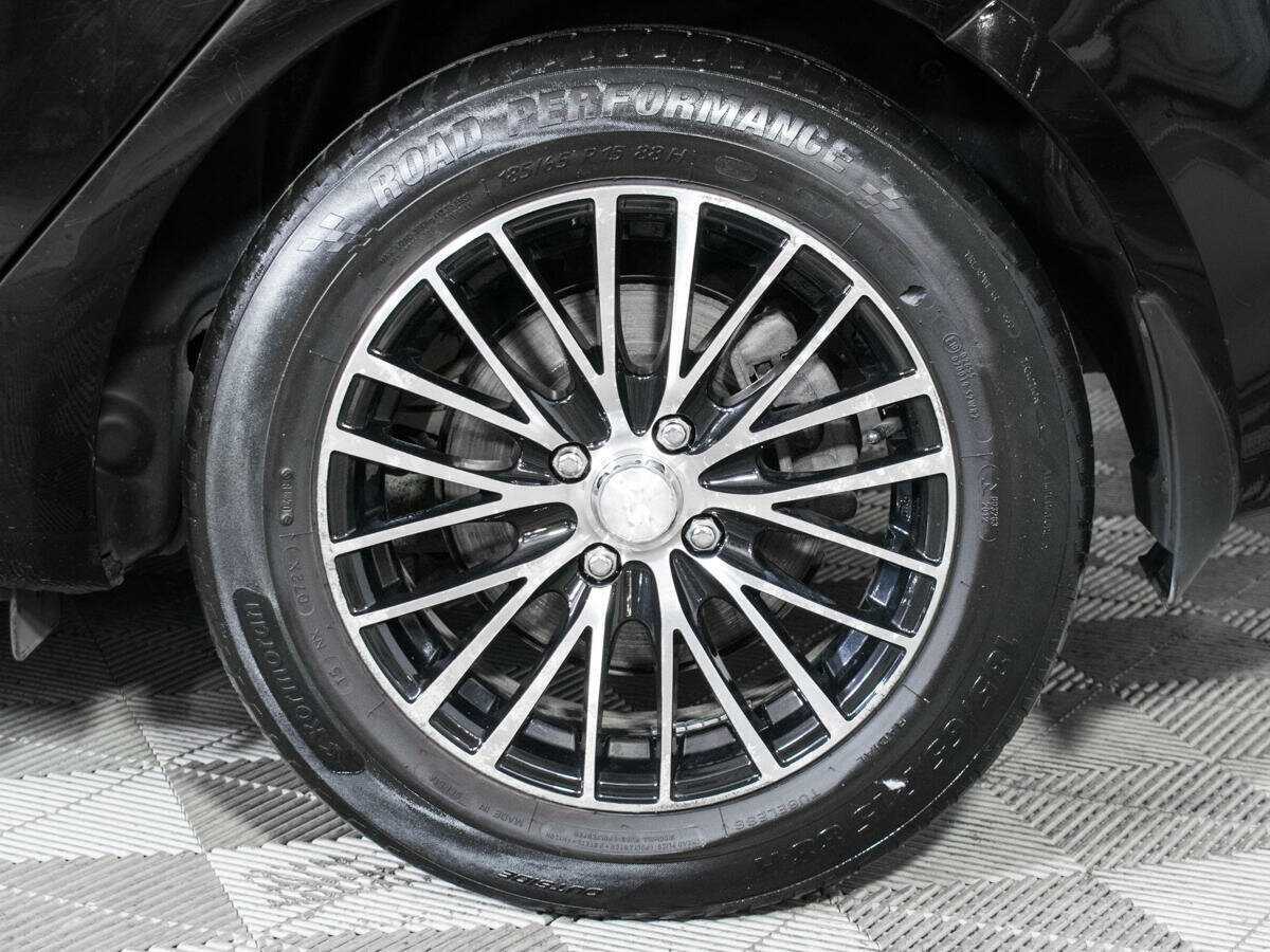 Kia Rio с пробегом — 2012 год. Фото: #14