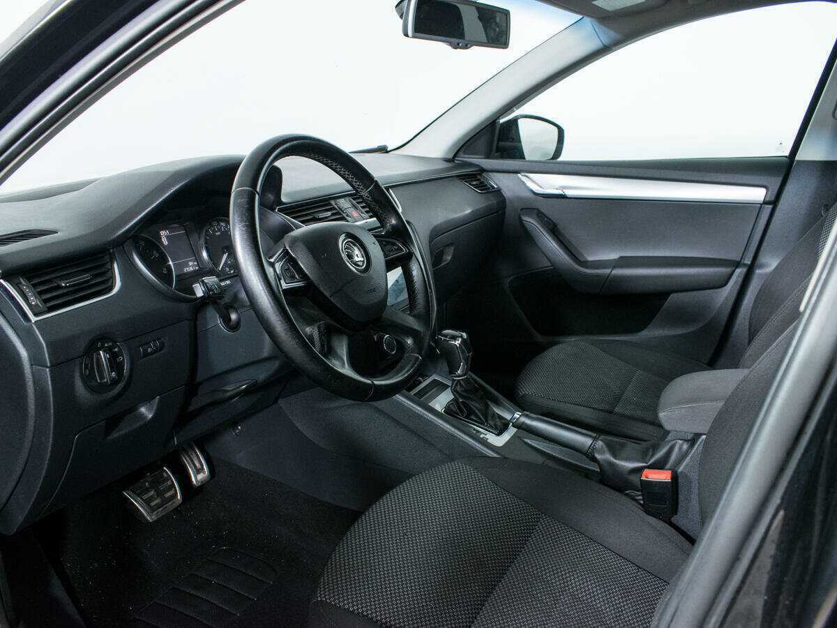 Skoda Octavia с пробегом — 2013 год. Фото: #12