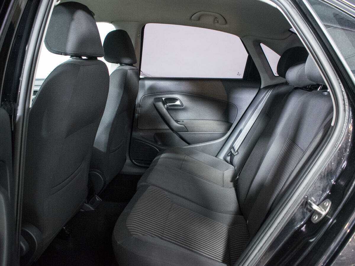 Volkswagen Polo с пробегом — 2014 год. Фото: #9