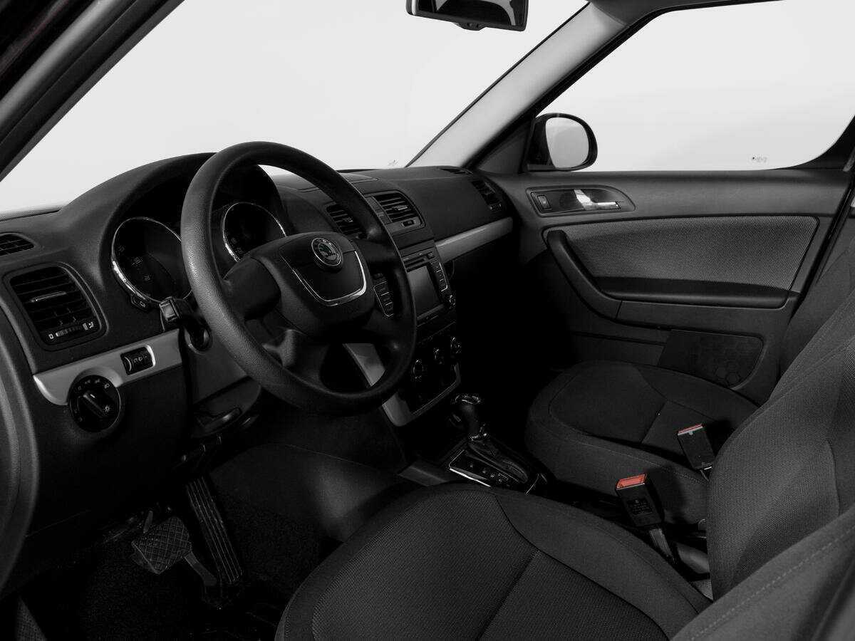 Skoda Yeti с пробегом — 2013 год. Фото: #14