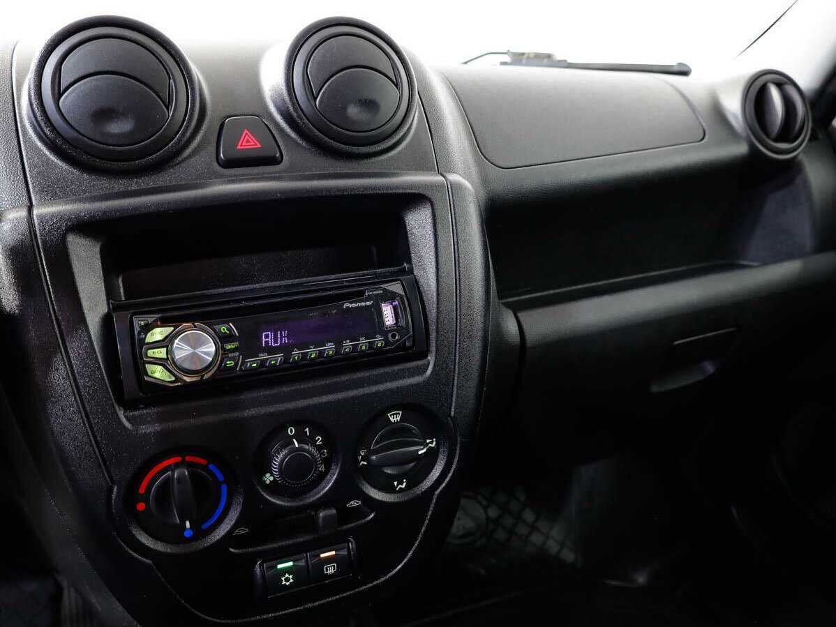 Lada (ВАЗ) Granta с пробегом — 2014 год. Фото: #12