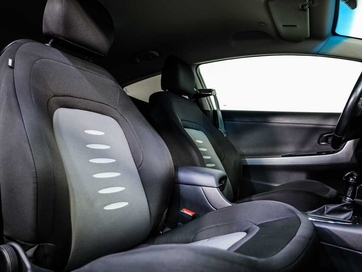 Kia Ceed с пробегом — 2013 год. Фото: #10