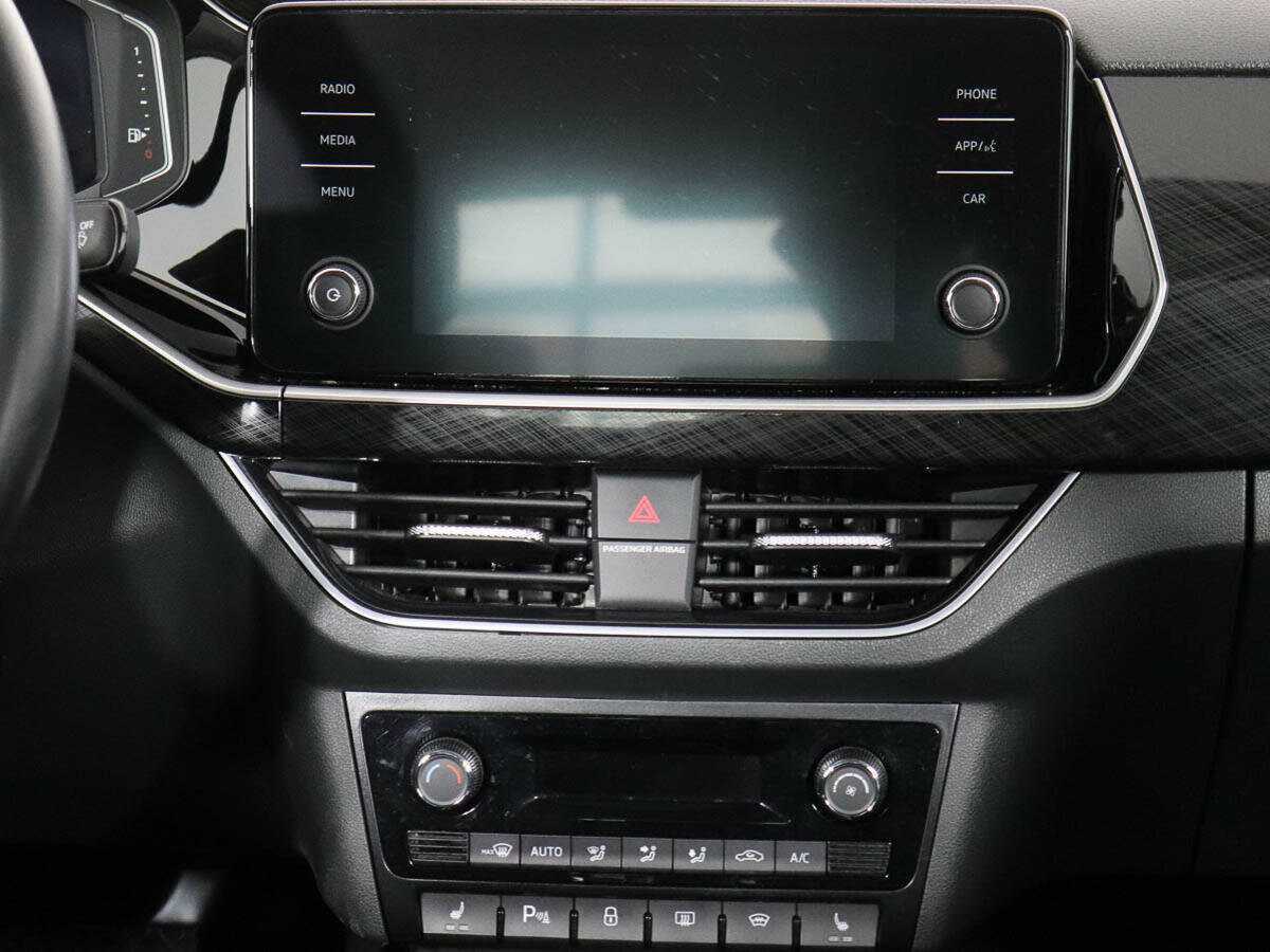 Volkswagen Polo с пробегом — 2020 год. Фото: #10