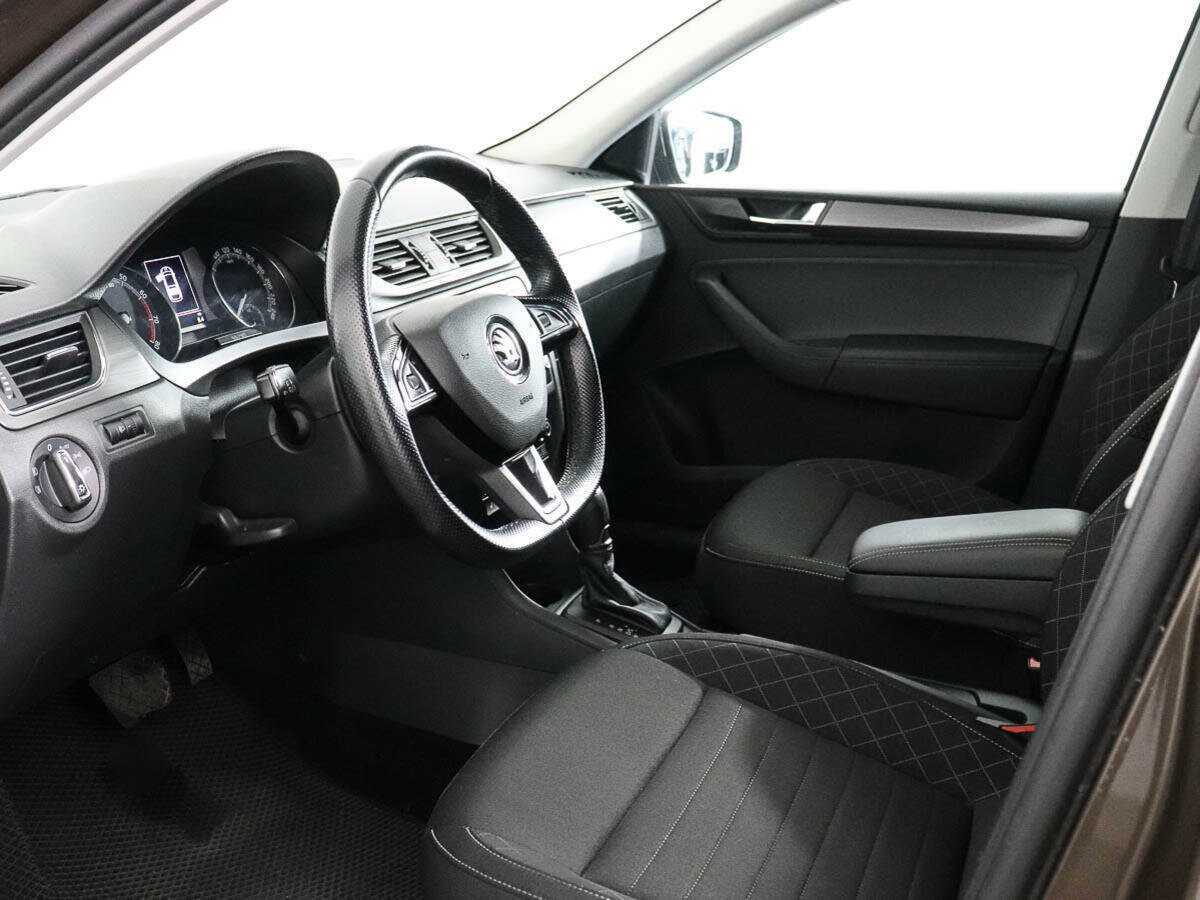 Skoda Rapid с пробегом — 2019 год. Фото: #7