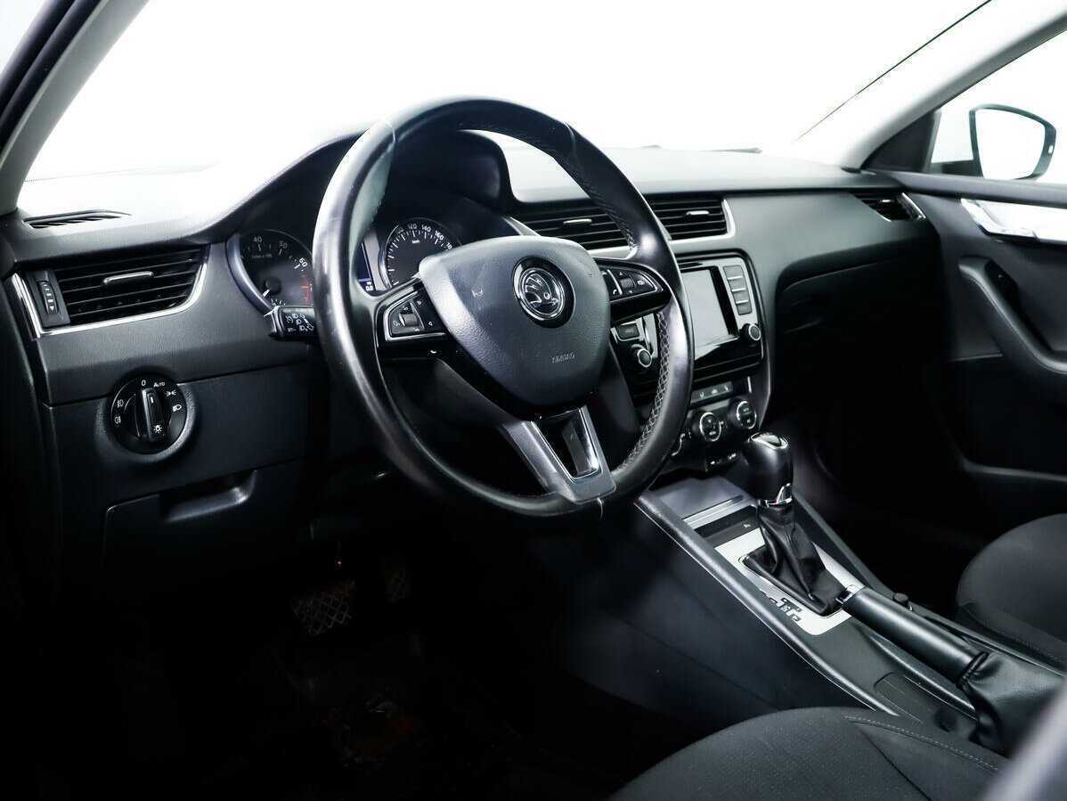Skoda Octavia с пробегом — 2016 год. Фото: #12