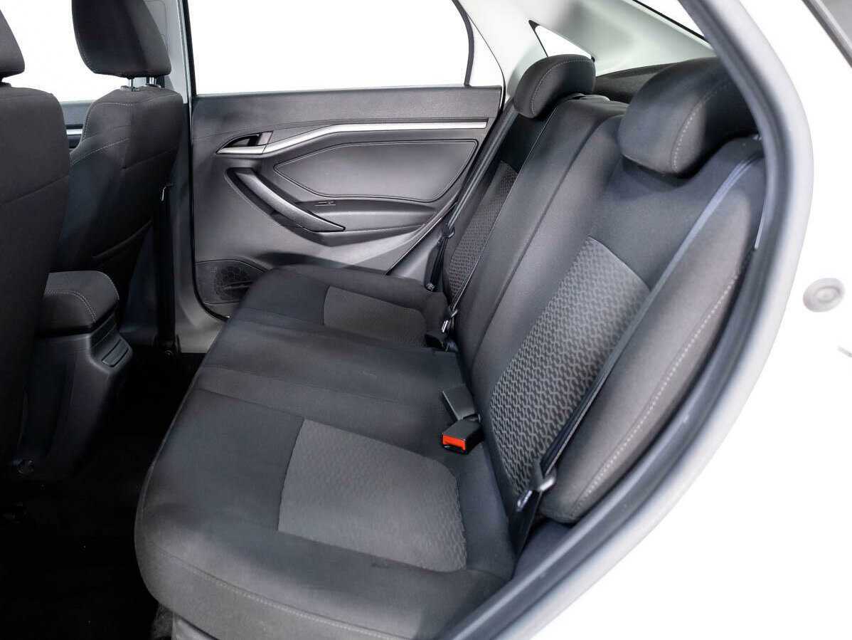 Lada (ВАЗ) Vesta с пробегом — 2022 год. Фото: #10