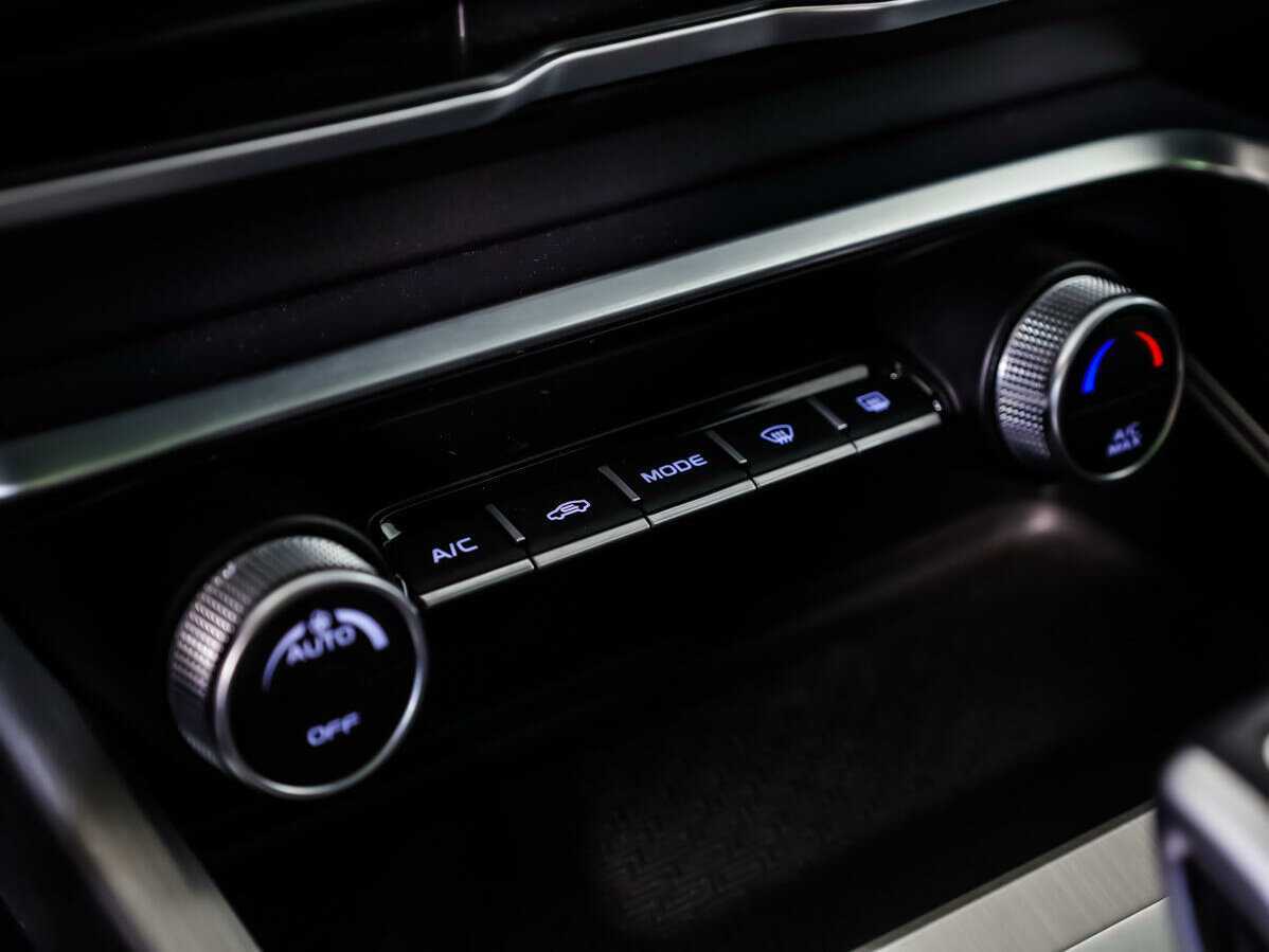 Geely Coolray с пробегом — 2021 год. Фото: #13