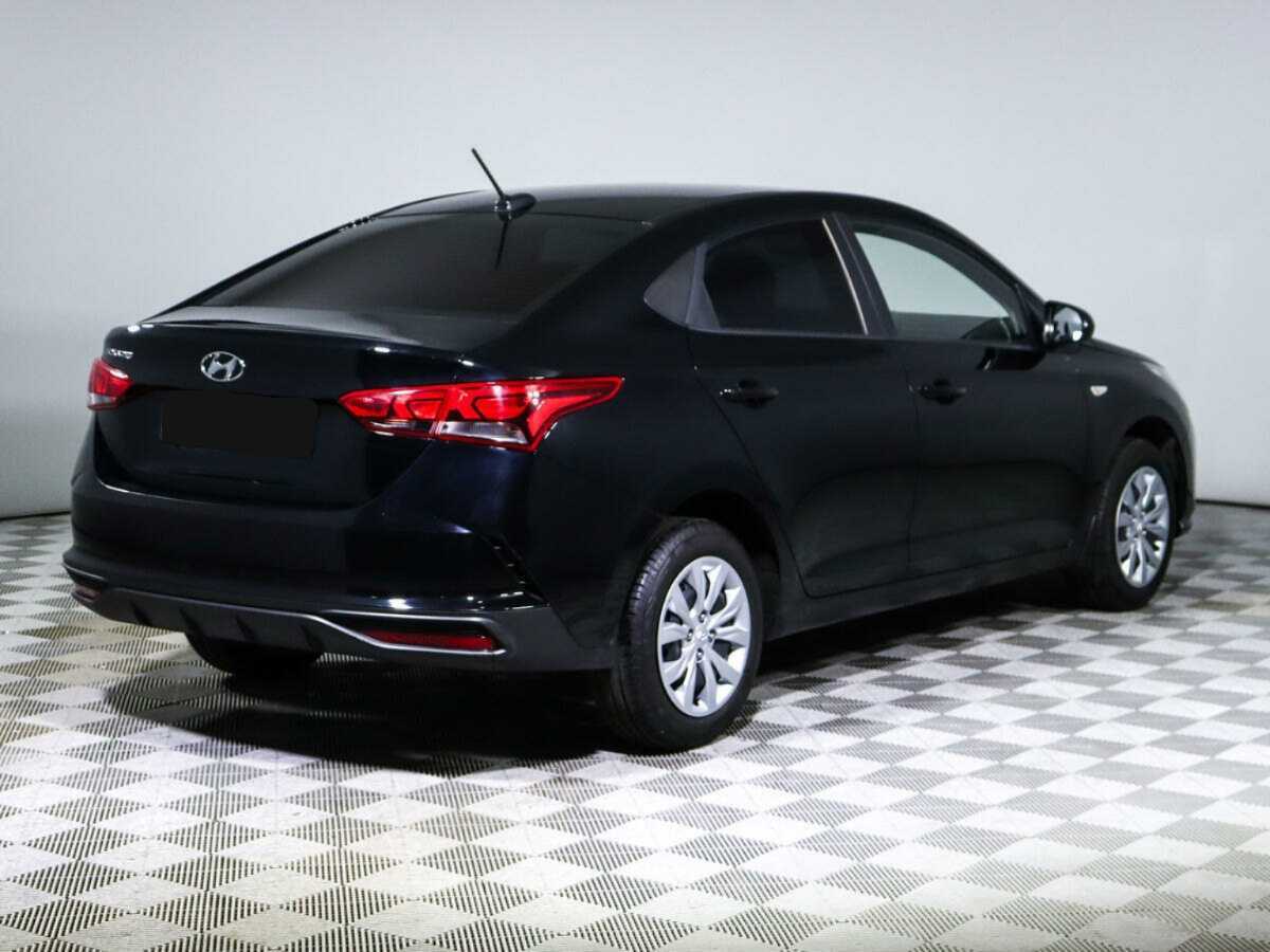 Hyundai Solaris с пробегом — 2021 год. Фото: #3