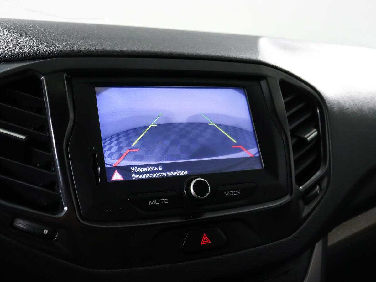 Lada (ВАЗ) Vesta с пробегом — 2019 год. Фото: #11