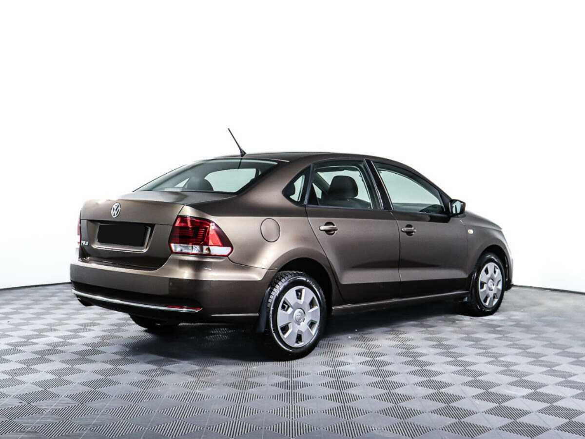 Volkswagen Polo с пробегом — 2016 год. Фото: #4