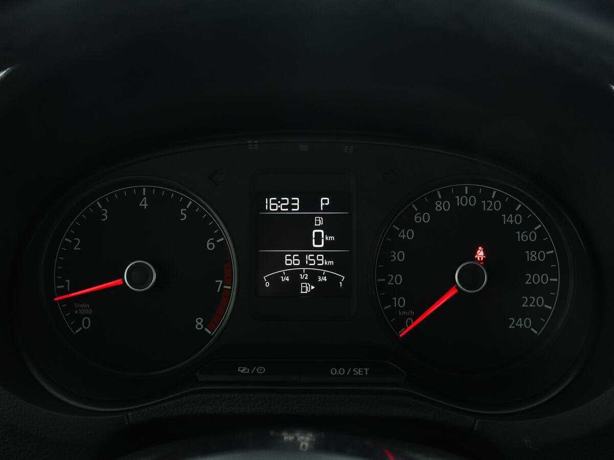 Volkswagen Polo с пробегом — 2020 год. Фото: #10