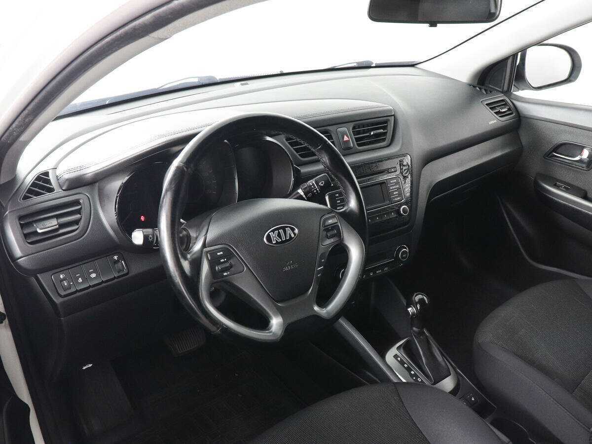Kia Rio с пробегом — 2016 год. Фото: #8