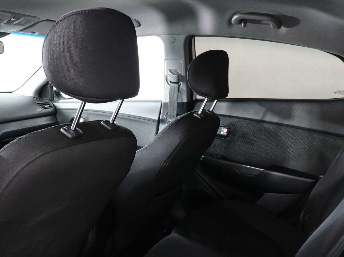 Kia Rio с пробегом — 2016 год. Фото: #11