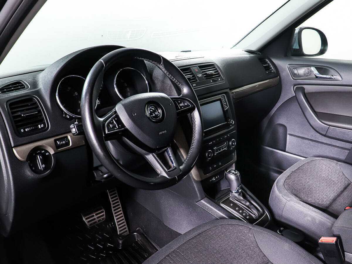 Skoda Yeti с пробегом — 2015 год. Фото: #12