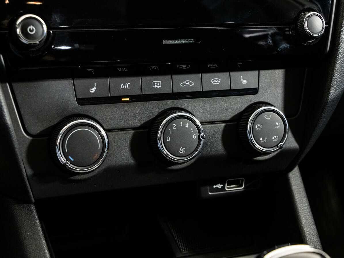 Skoda Octavia с пробегом — 2018 год. Фото: #13