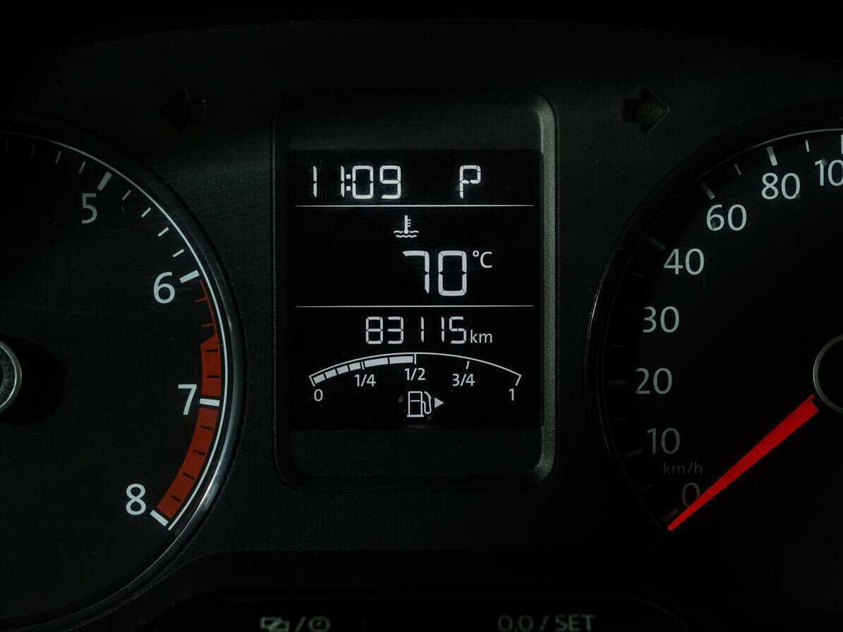 Volkswagen Polo с пробегом — 2018 год. Фото: #14