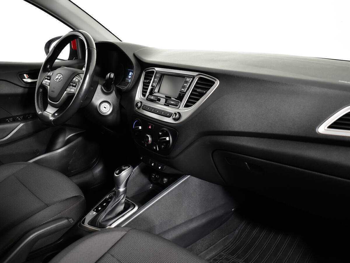 Hyundai Solaris с пробегом — 2019 год. Фото: #7