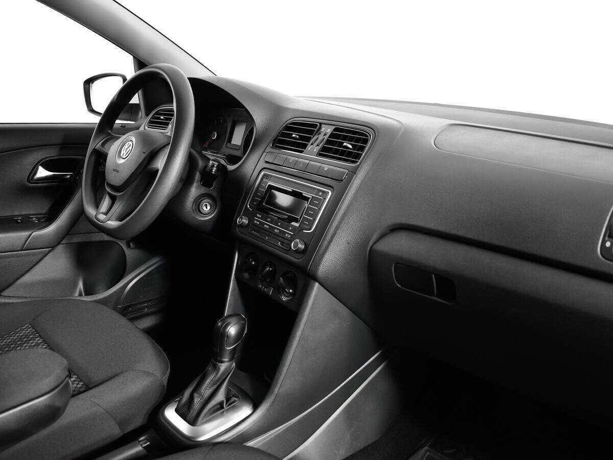 Volkswagen Polo с пробегом — 2019 год. Фото: #7