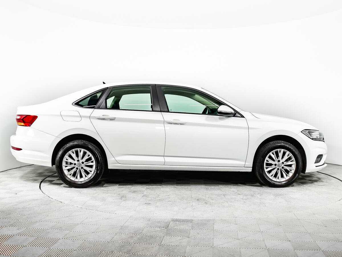 Volkswagen Jetta с пробегом — 2020 год. Фото: #3