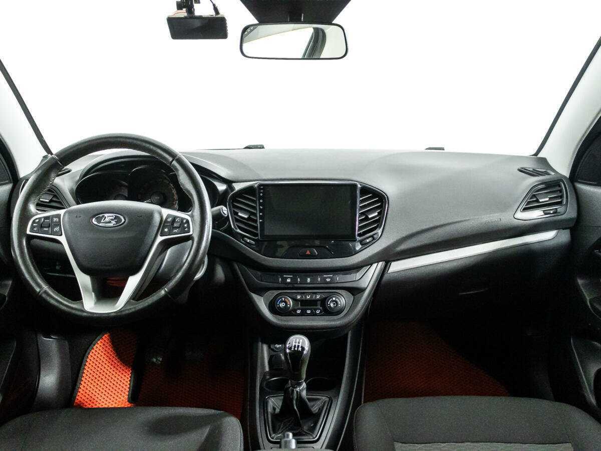 Lada (ВАЗ) Vesta с пробегом — 2020 год. Фото: #12