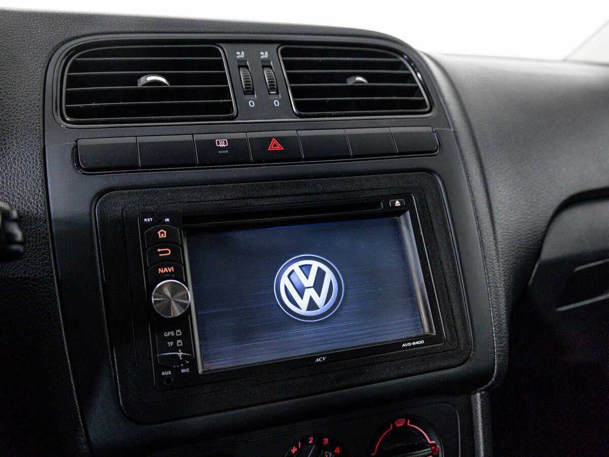 Volkswagen Polo с пробегом — 2015 год. Фото: #16