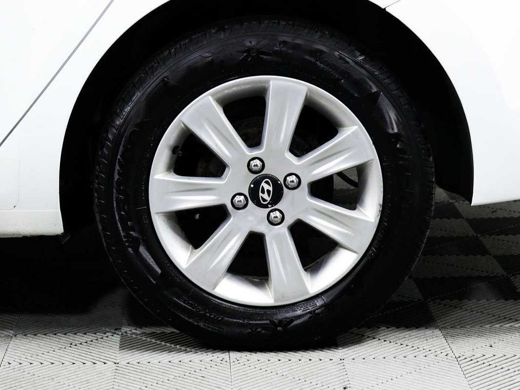 Hyundai Solaris с пробегом — 2019 год. Фото: #13