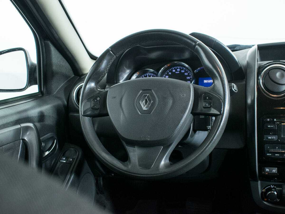 Renault Duster с пробегом — 2015 год. Фото: #13