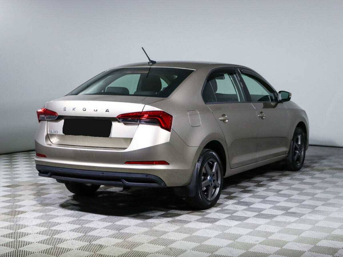 Skoda Rapid с пробегом — 2021 год. Фото: #4