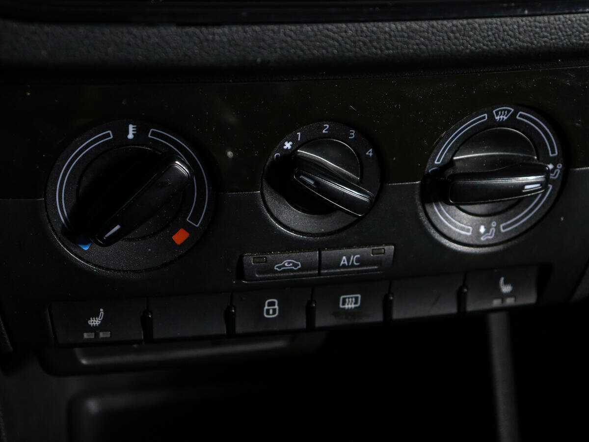 Skoda Rapid с пробегом — 2021 год. Фото: #16