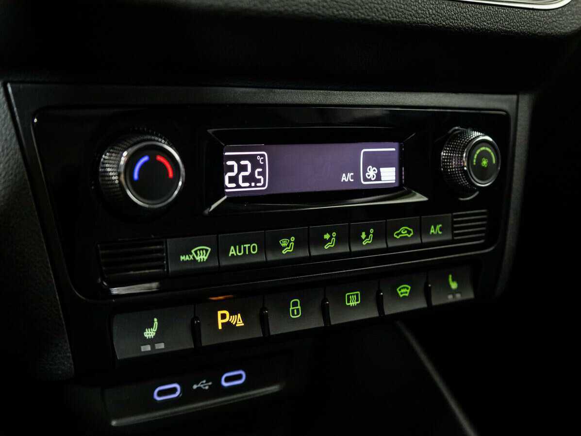 Skoda Rapid с пробегом — 2020 год. Фото: #17