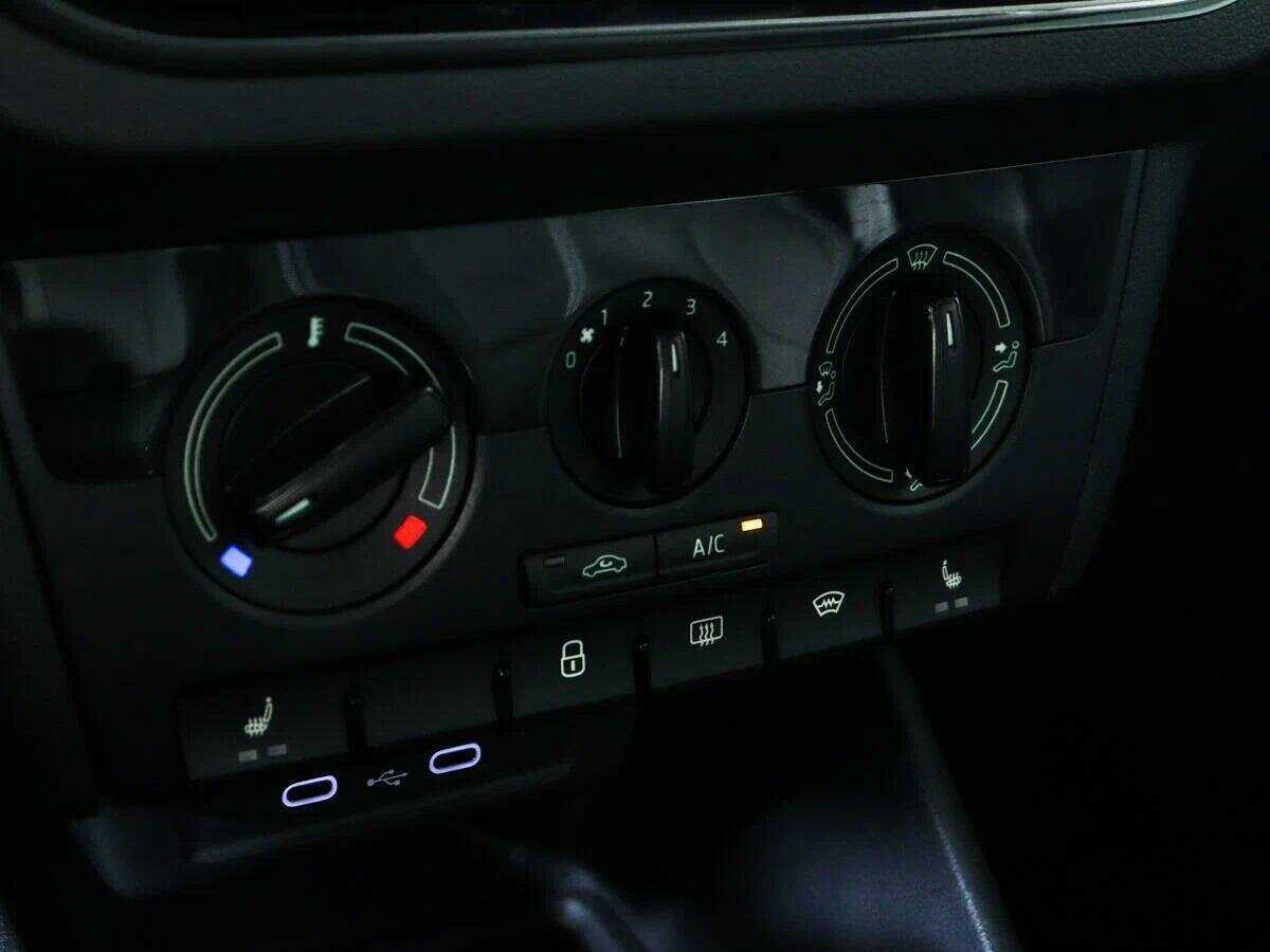 Skoda Rapid с пробегом — 2021 год. Фото: #13