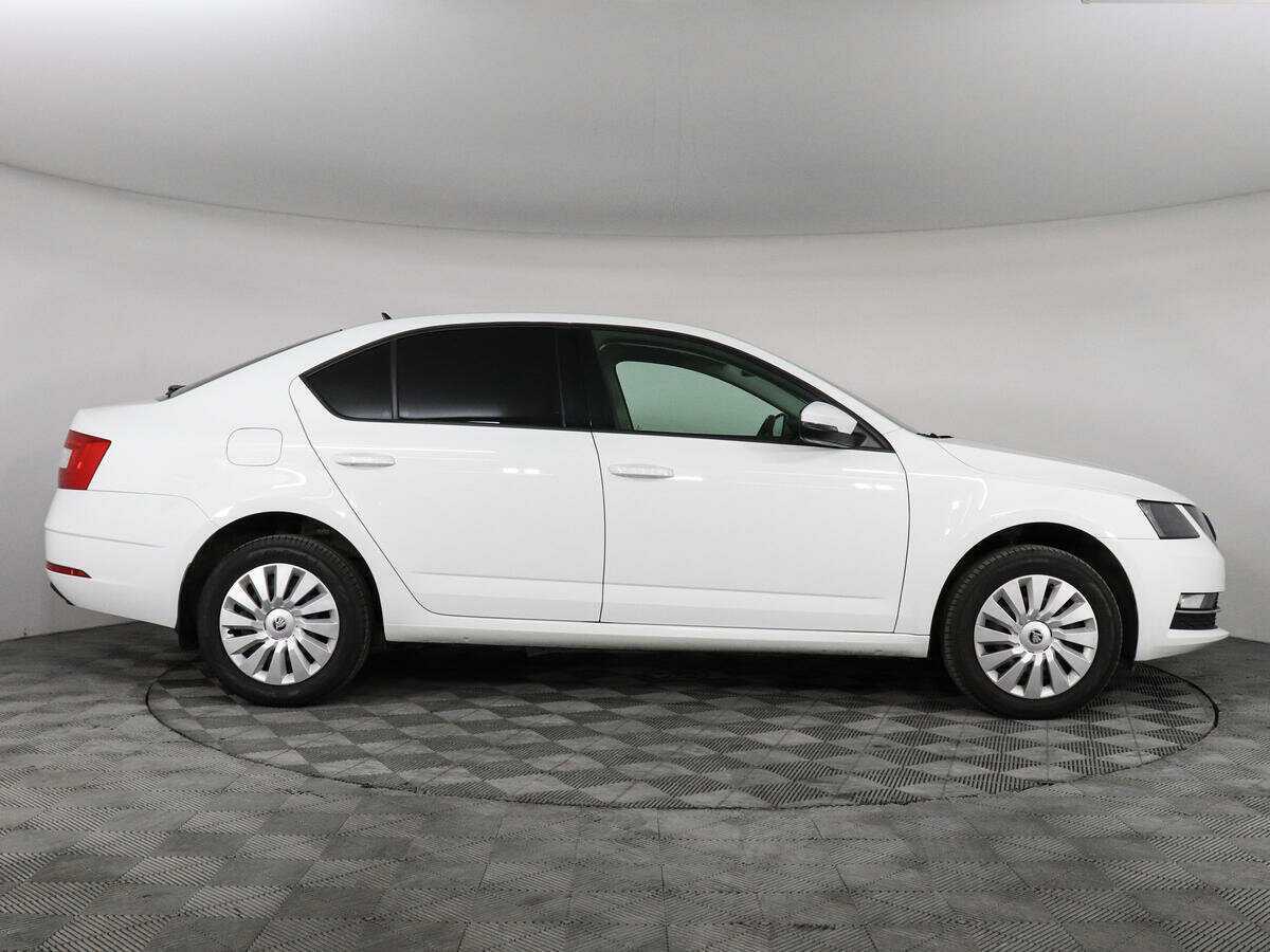 Skoda Octavia с пробегом — 2019 год. Фото: #3