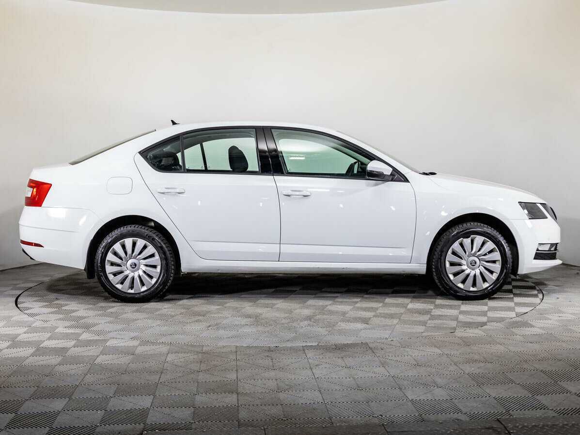 Skoda Octavia с пробегом — 2019 год. Фото: #3