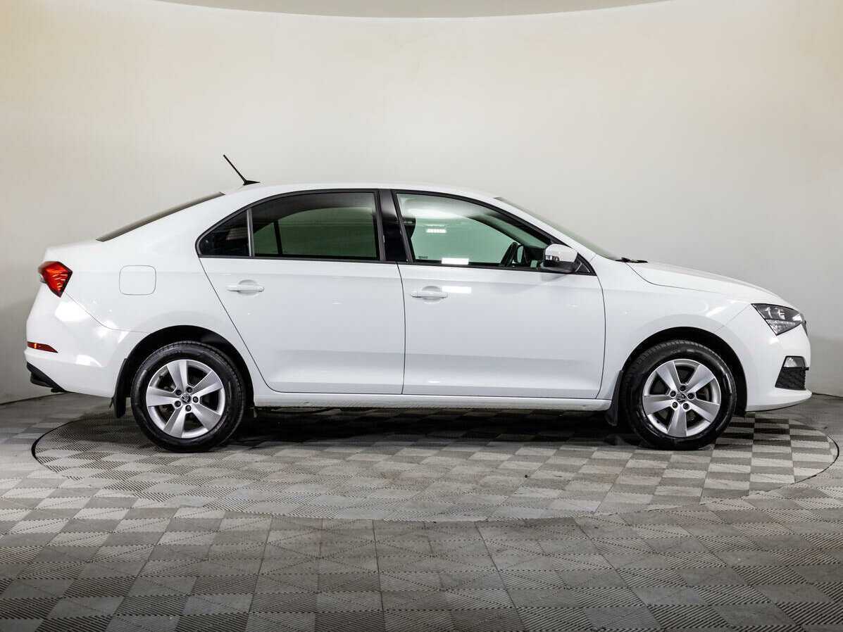 Skoda Rapid с пробегом — 2020 год. Фото: #3