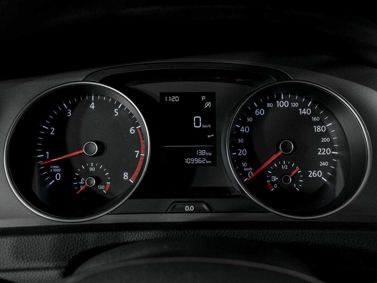 Volkswagen Golf с пробегом — 2013 год. Фото: #10