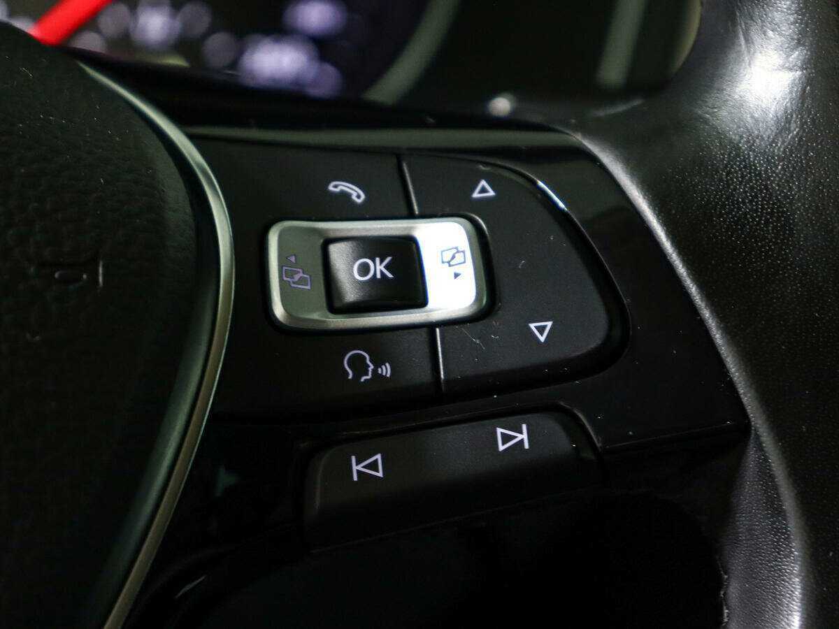 Volkswagen Passat с пробегом — 2017 год. Фото: #18