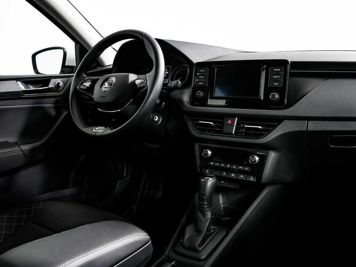 Skoda Rapid с пробегом — 2020 год. Фото: #8