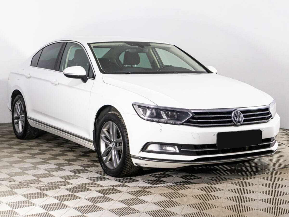Volkswagen Passat с пробегом — 2017 год. Фото: #2