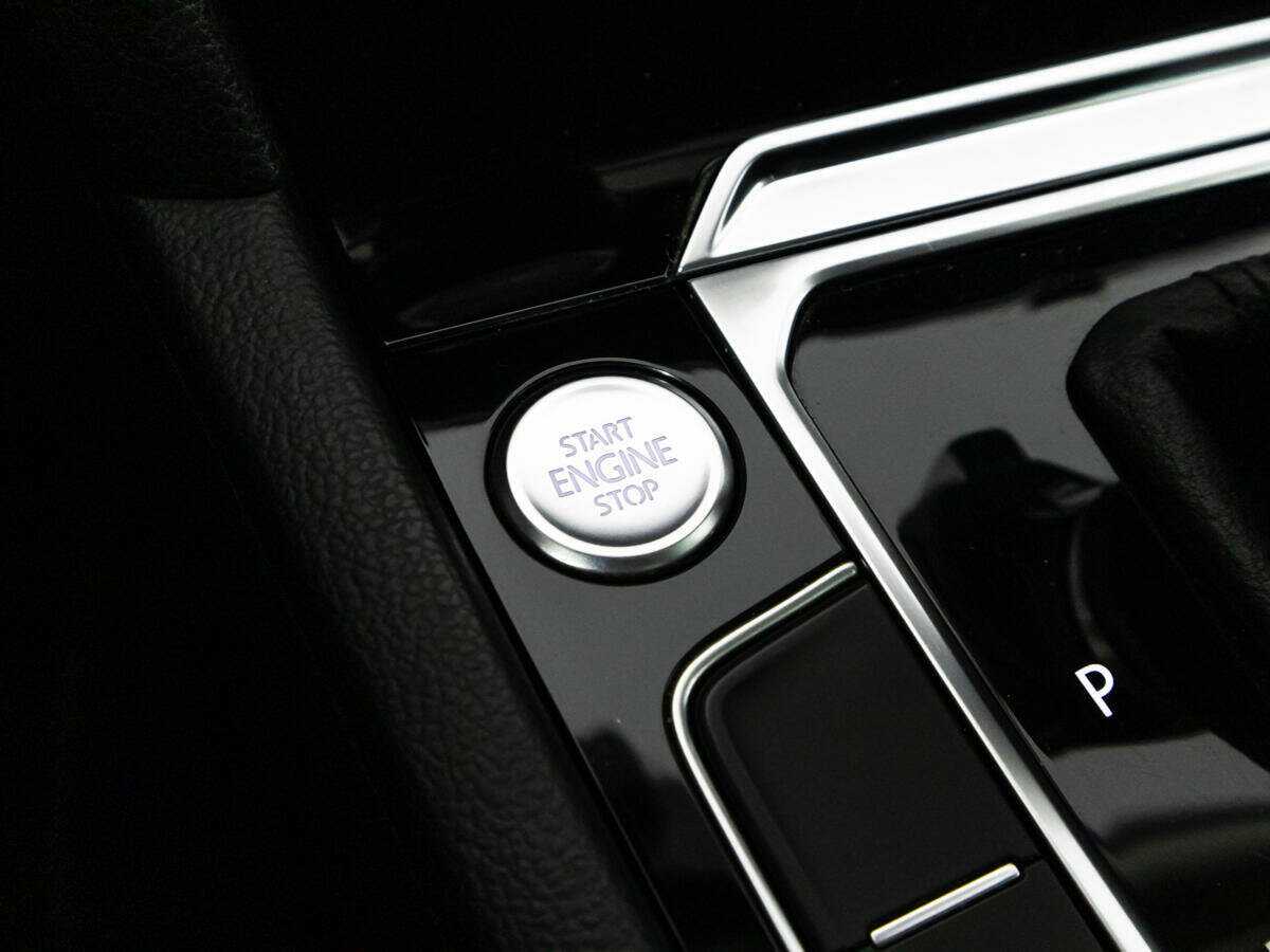 Volkswagen Passat с пробегом — 2017 год. Фото: #16