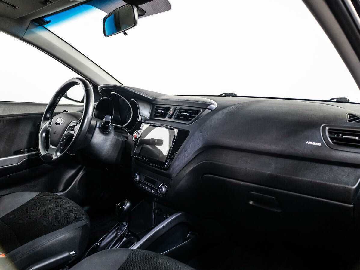 Kia Rio с пробегом — 2016 год. Фото: #6