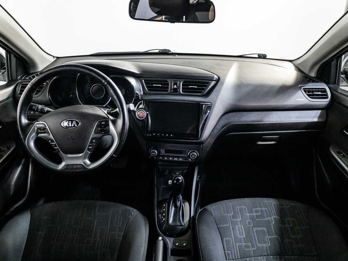Kia Rio с пробегом — 2016 год. Фото: #10