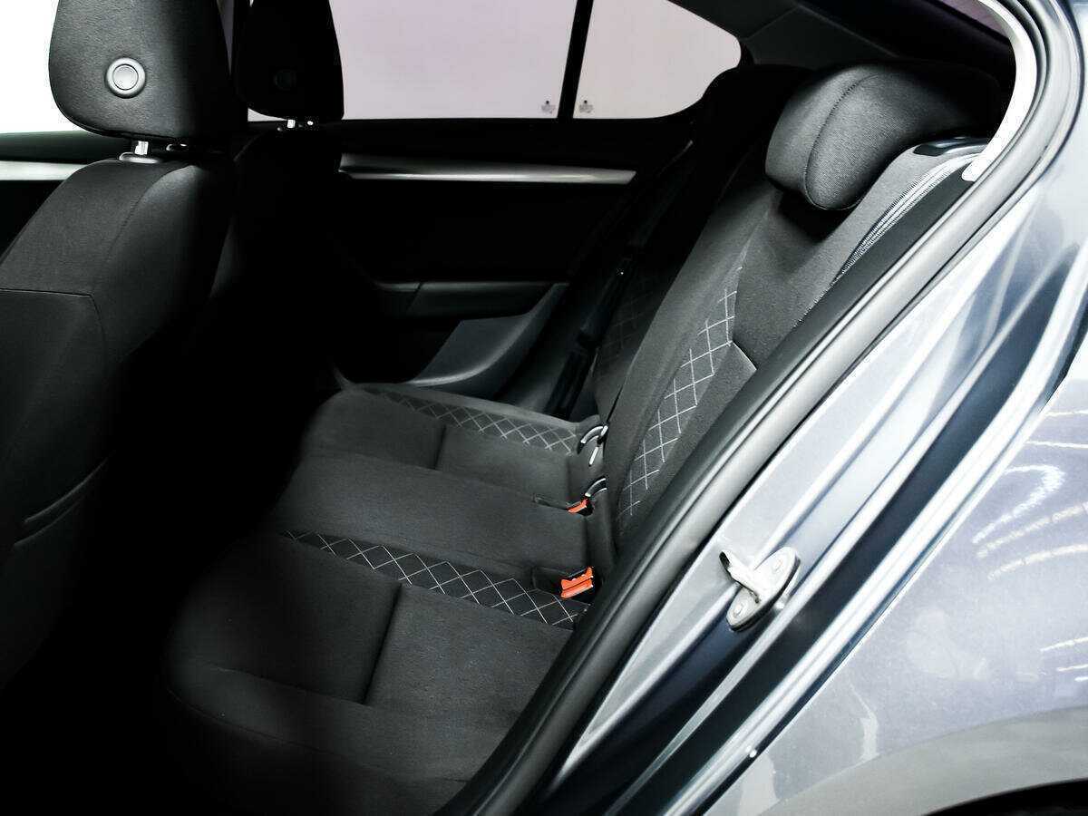 Skoda Octavia с пробегом — 2019 год. Фото: #11