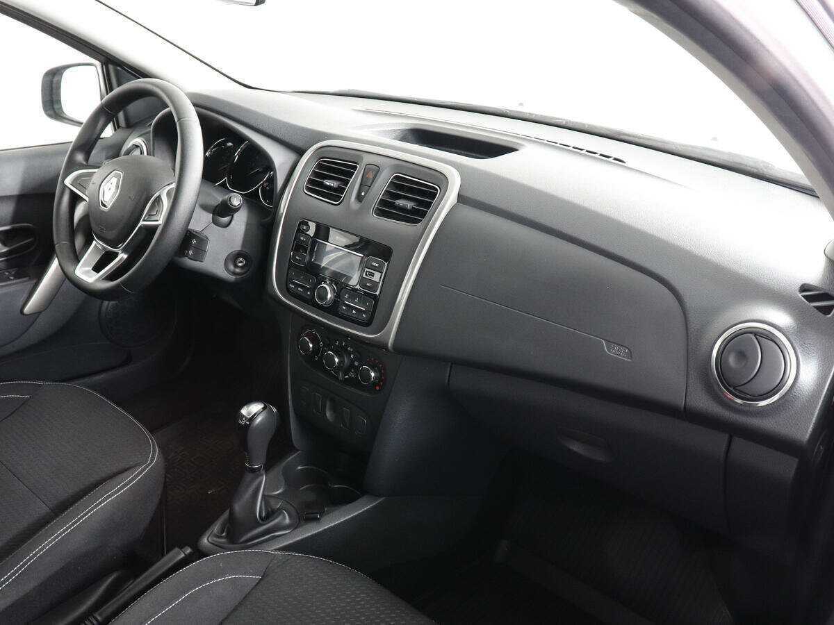 Renault Logan с пробегом — 2022 год. Фото: #9