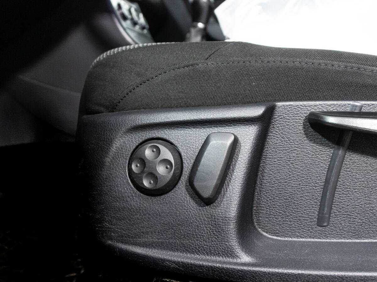 Volkswagen Passat с пробегом — 2013 год. Фото: #16