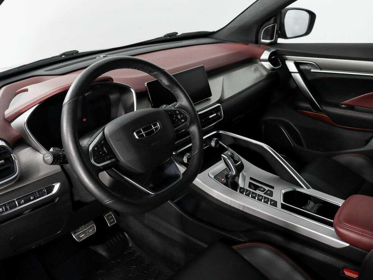 Geely Coolray с пробегом — 2022 год. Фото: #6