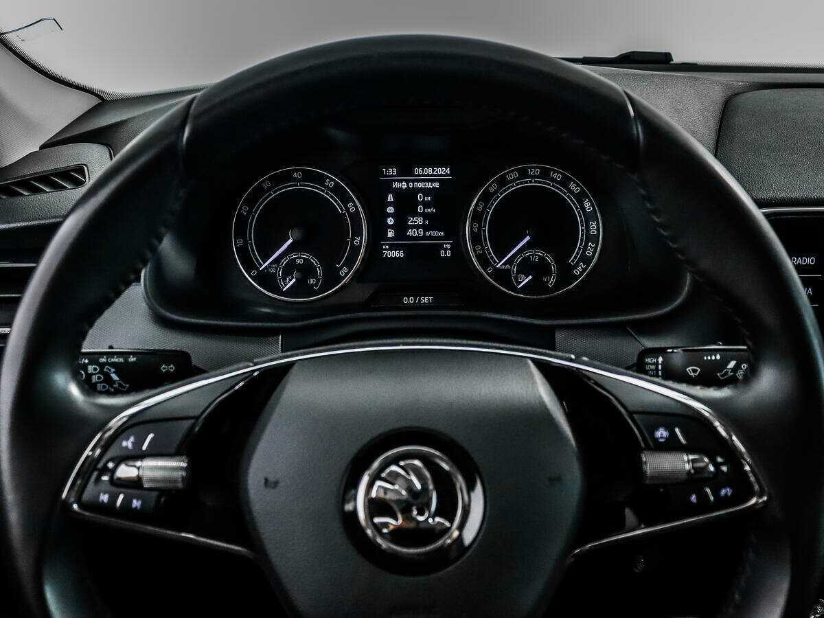 Skoda Rapid с пробегом — 2021 год. Фото: #15