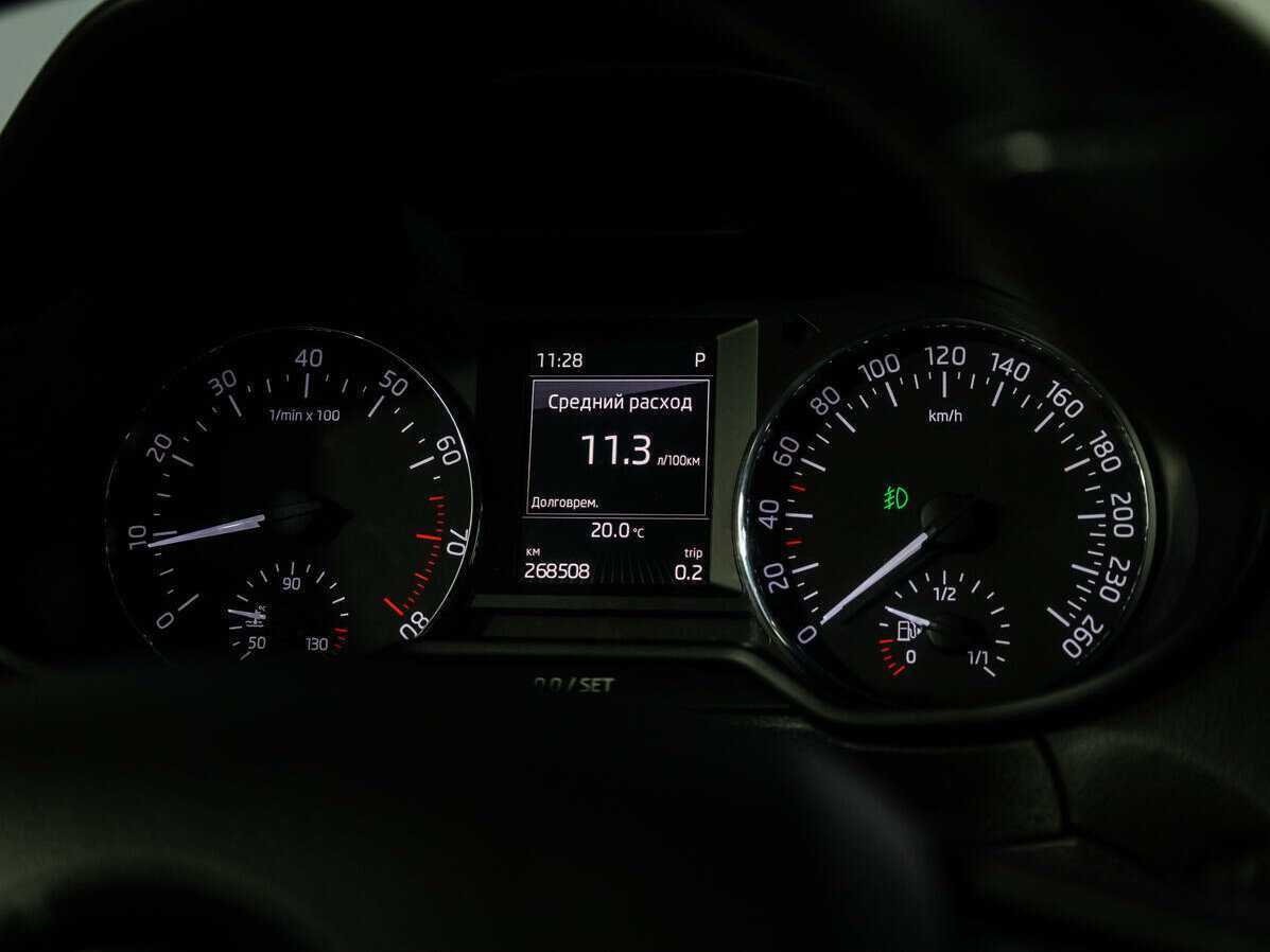 Skoda Octavia с пробегом — 2015 год. Фото: #10