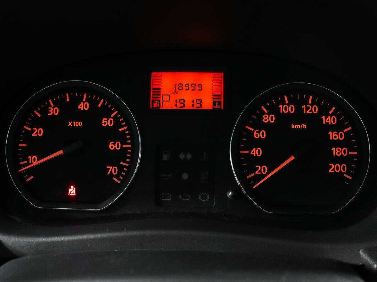 Nissan Almera с пробегом — 2018 год. Фото: #8