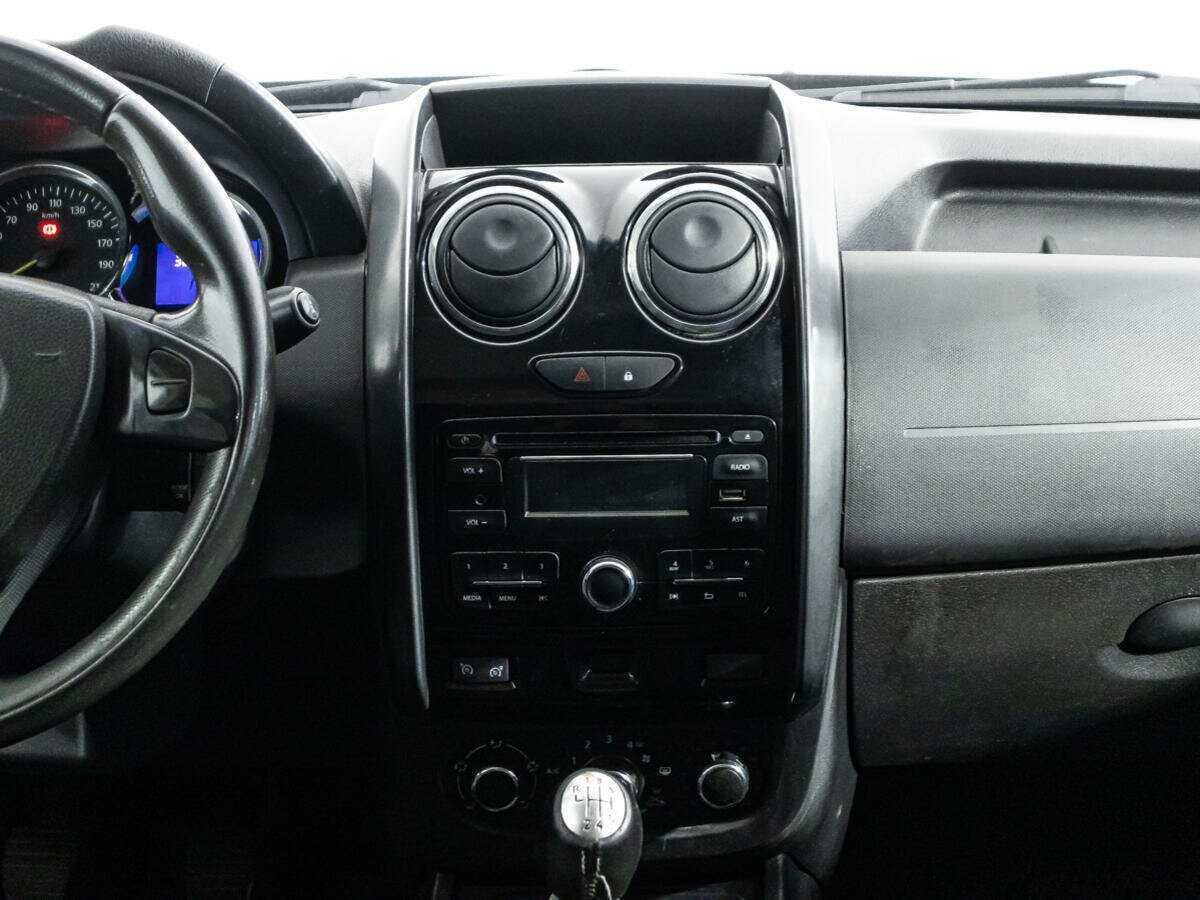 Renault Duster с пробегом — 2016 год. Фото: #13