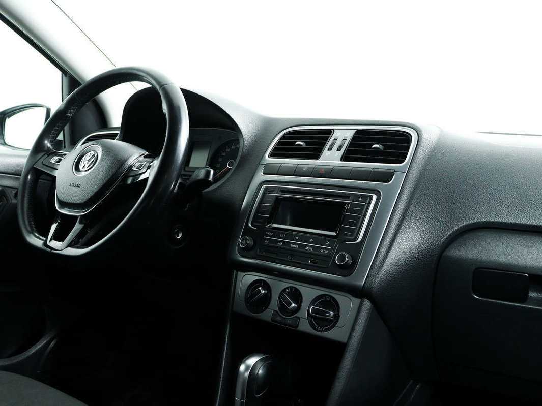 Volkswagen Polo с пробегом — 2016 год. Фото: #8